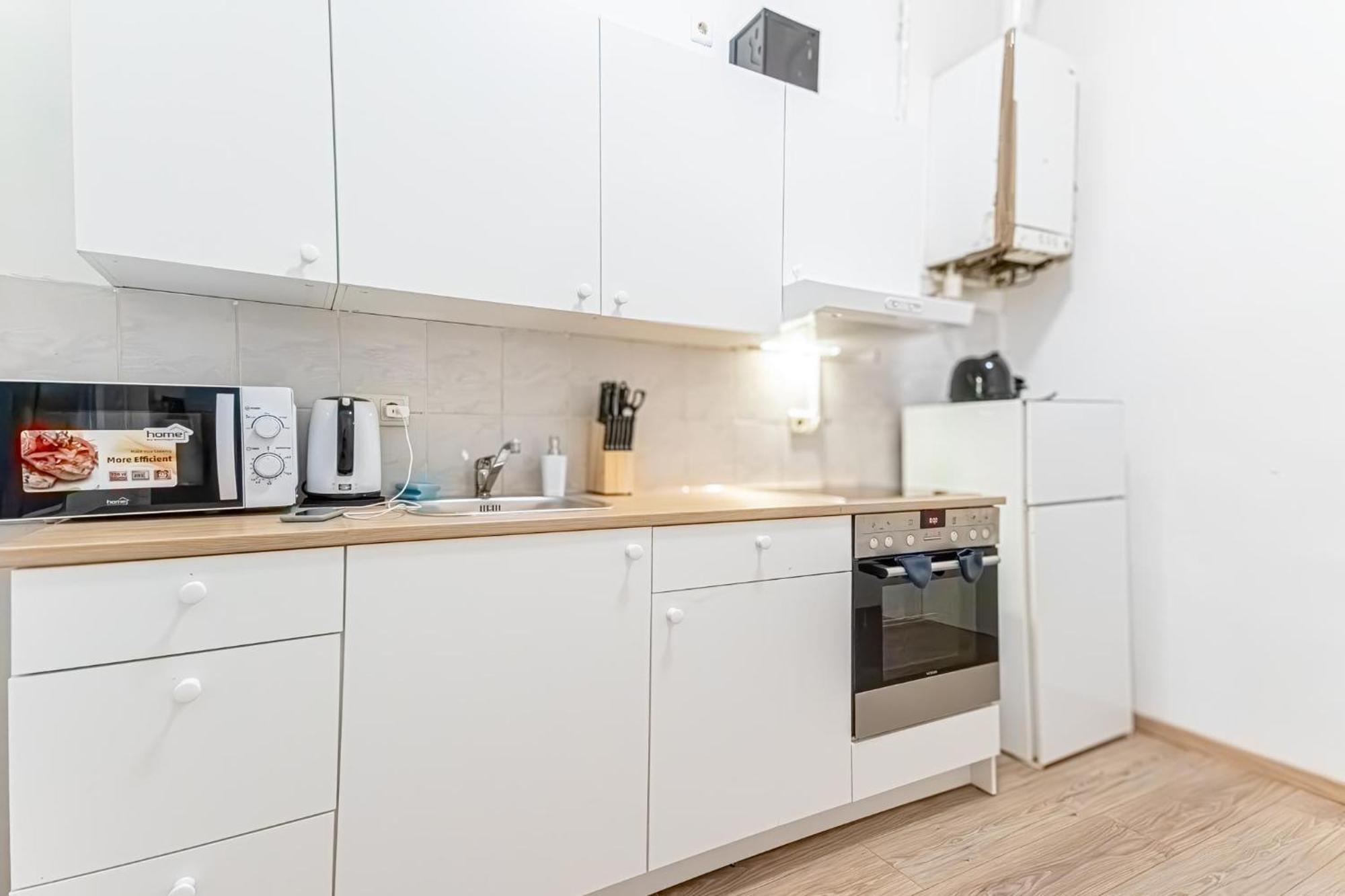 City-Linked 2Br Apartment Near Wiener Stadthalle المظهر الخارجي الصورة